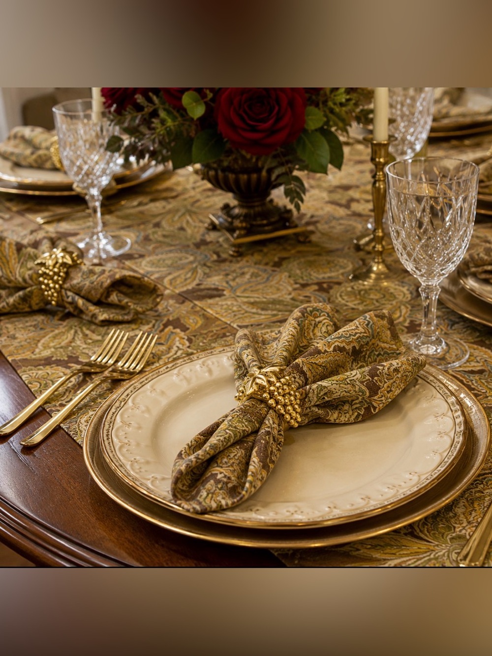 Napkin Rings Grapes Cluster Solid Brass  Holders Dinning Ware 12 Pc. Set 2"